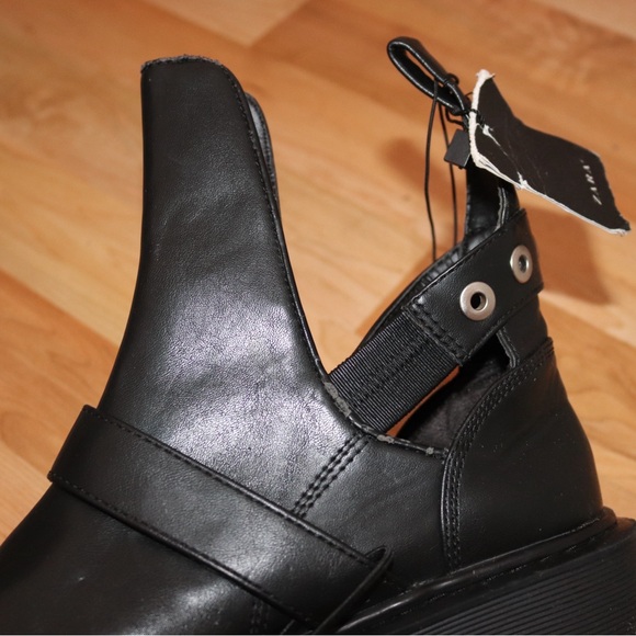 Zara | combat Style Ankle Boots Size 8 * small flaws - Picture 11 of 13